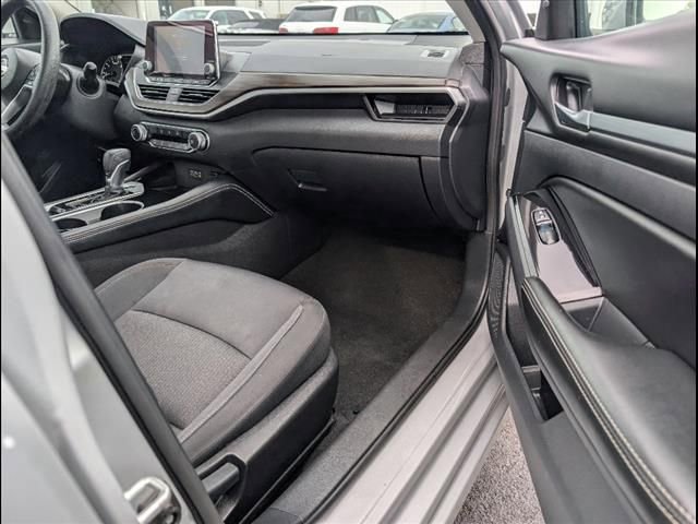 Used 2023 Nissan Altima 2.5 SV image 22