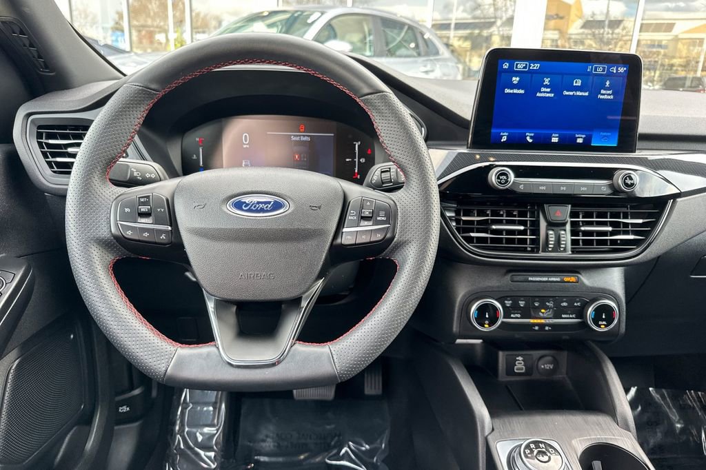 Used 2025 Ford Escape ST-Line image 14