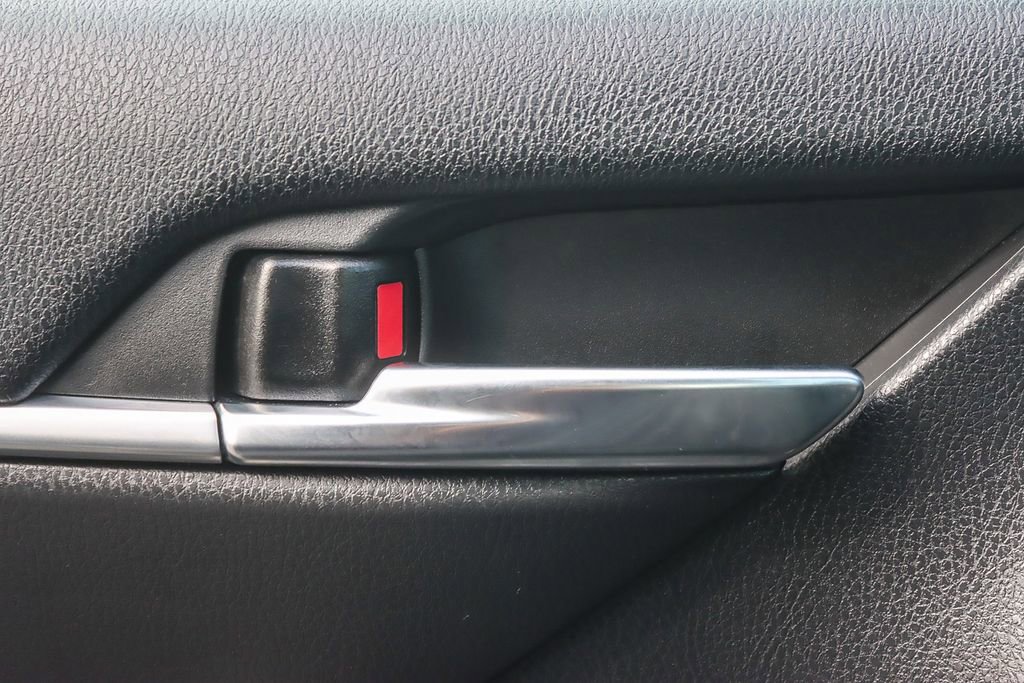 Used 2023 Toyota Camry LE image 38