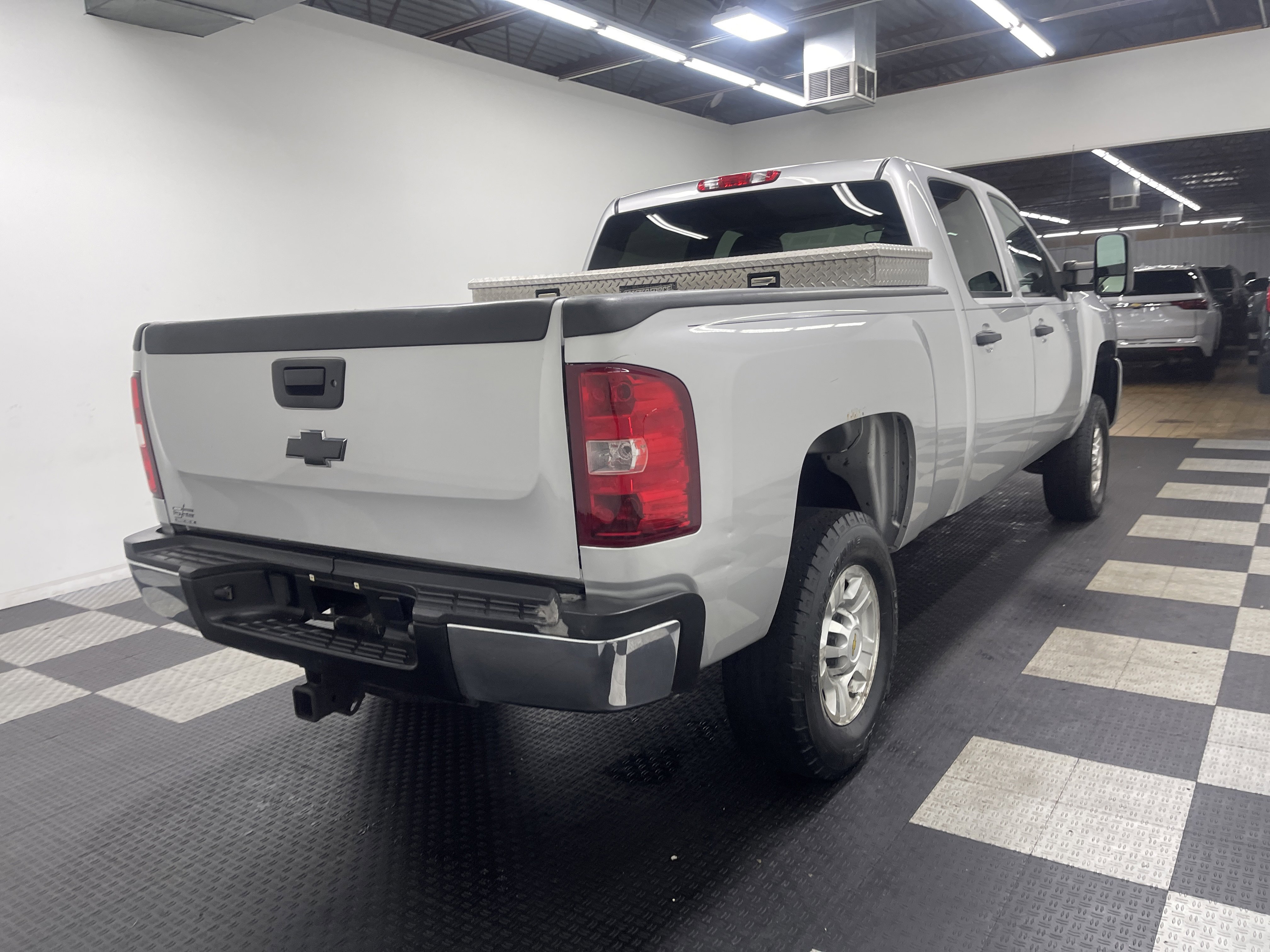 Used 2010 Chevrolet Silverado 2500 LT w/ Exterior Plus Package image 5