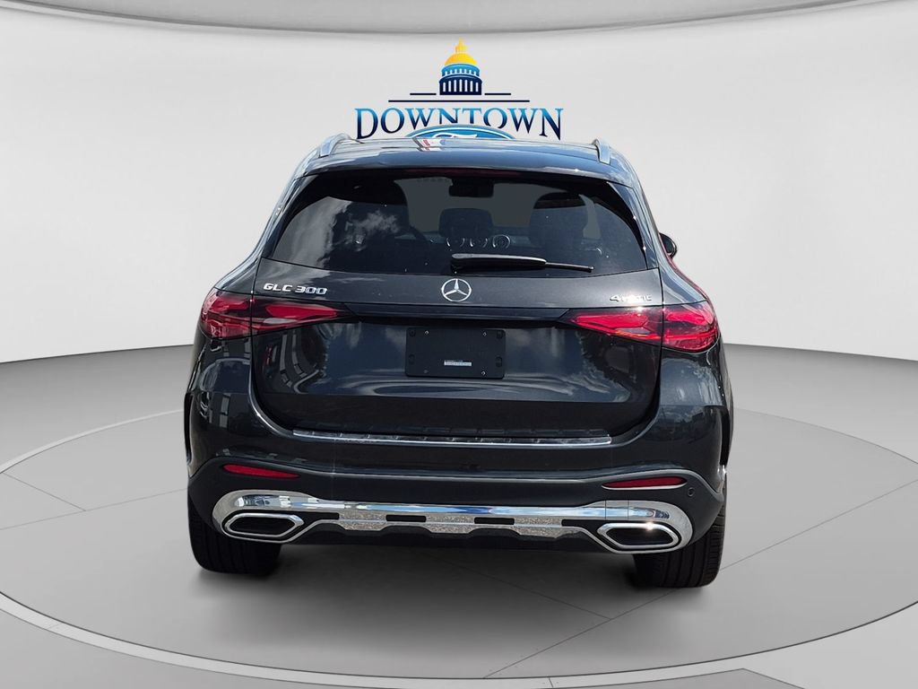 Used 2026 Mercedes-Benz GLC 300 4MATIC image 4
