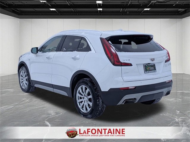 Used 2022 Cadillac XT4 Premium Luxury w/ Cold Weather Package image 3