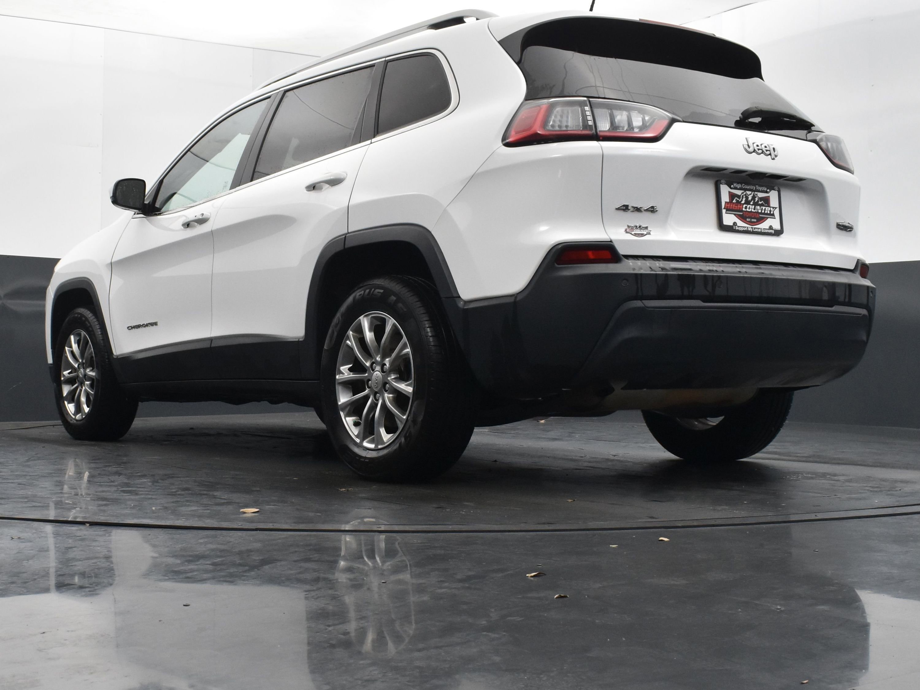 Used 2020 Jeep Cherokee Latitude Plus image 38