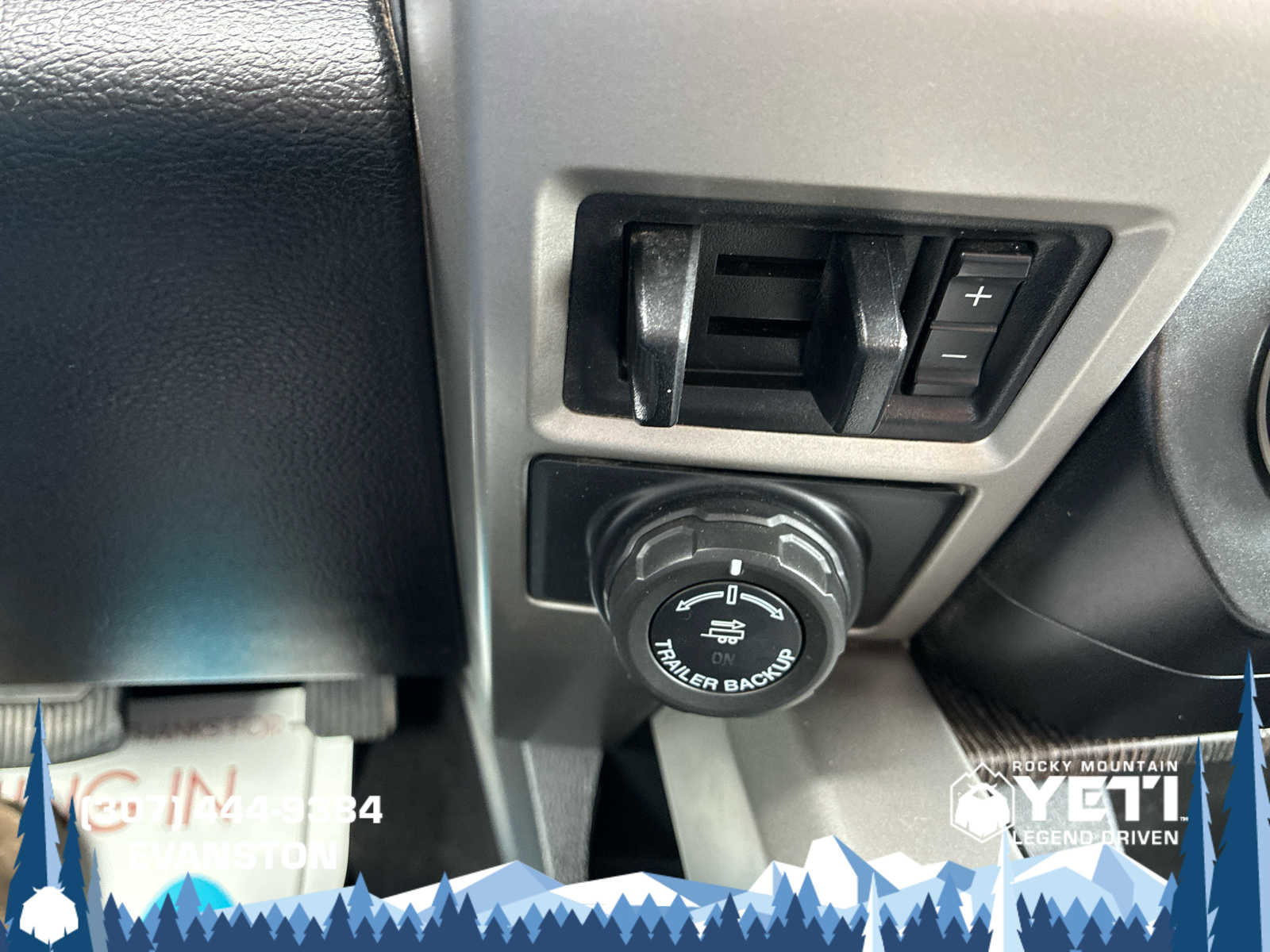 Used 2020 Ford F350 Lariat w/ Chrome Package AWD/4WD image 25