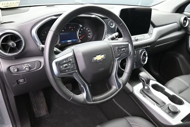 Used 2024 Chevrolet Blazer LT w/ Midnight/Sport Edition FWD image 23