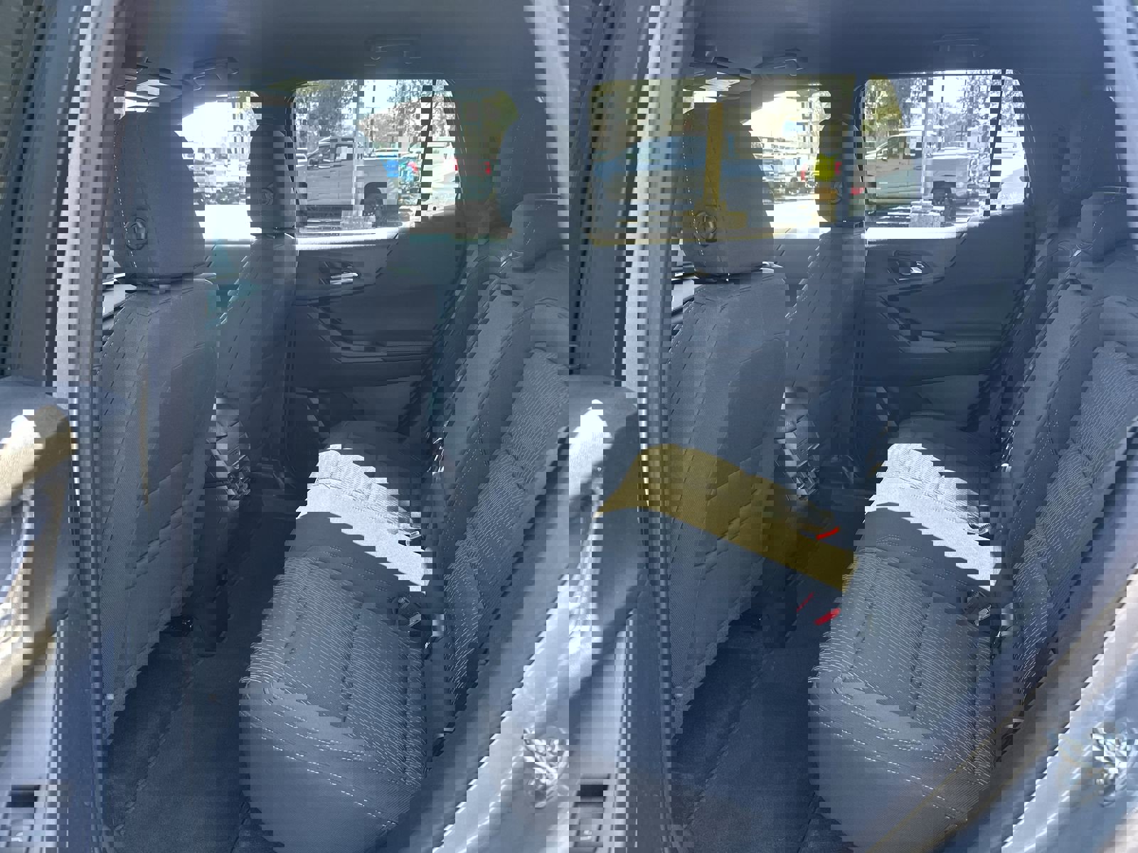 Used 2025 Chevrolet Equinox LT image 31