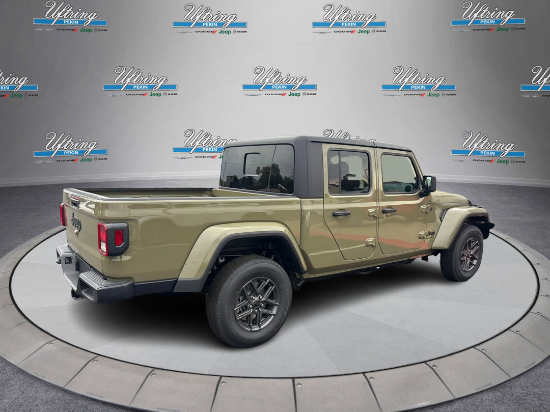 New 2025 Jeep Gladiator Sport image 3