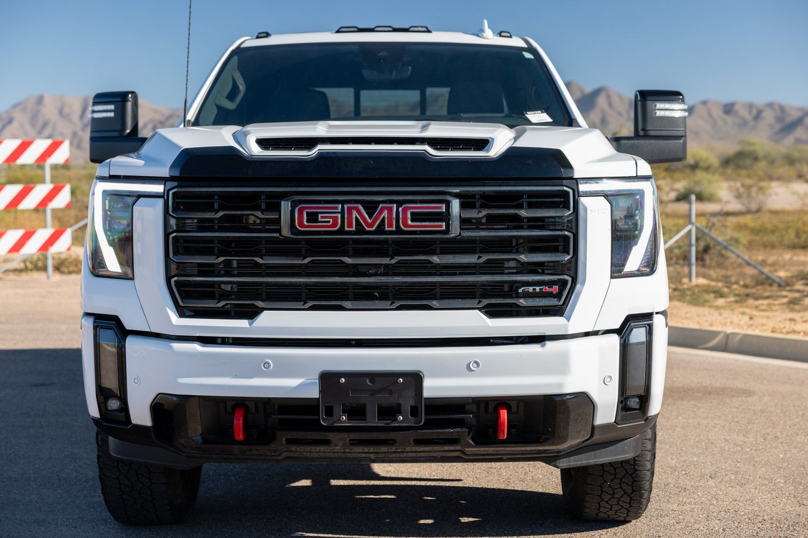 Used 2024 GMC Sierra 2500 AT4 w/ Technology Package image 7