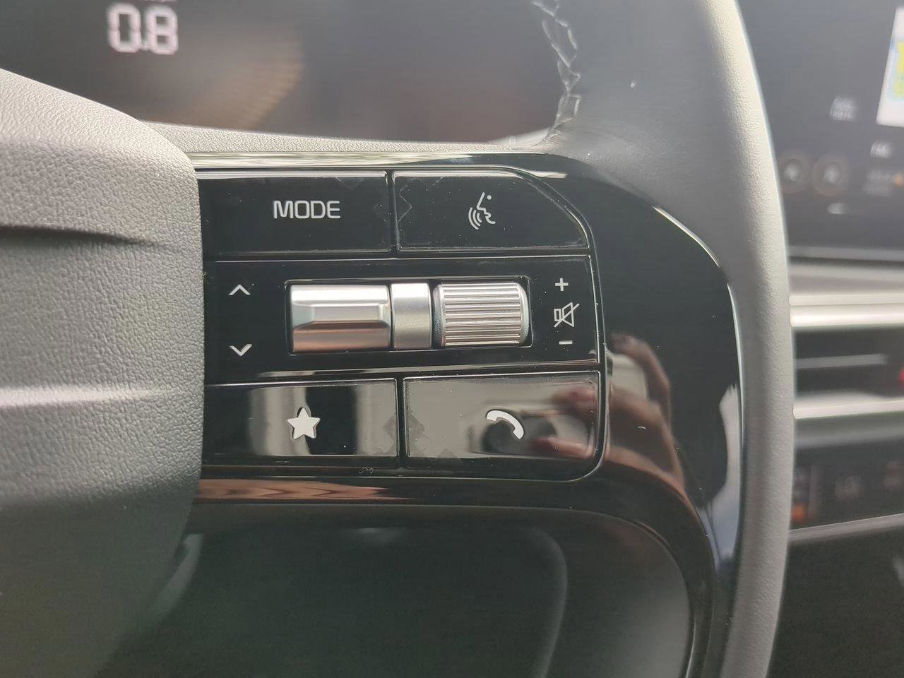 New 2026 Kia Sorento EX AWD/4WD image 14