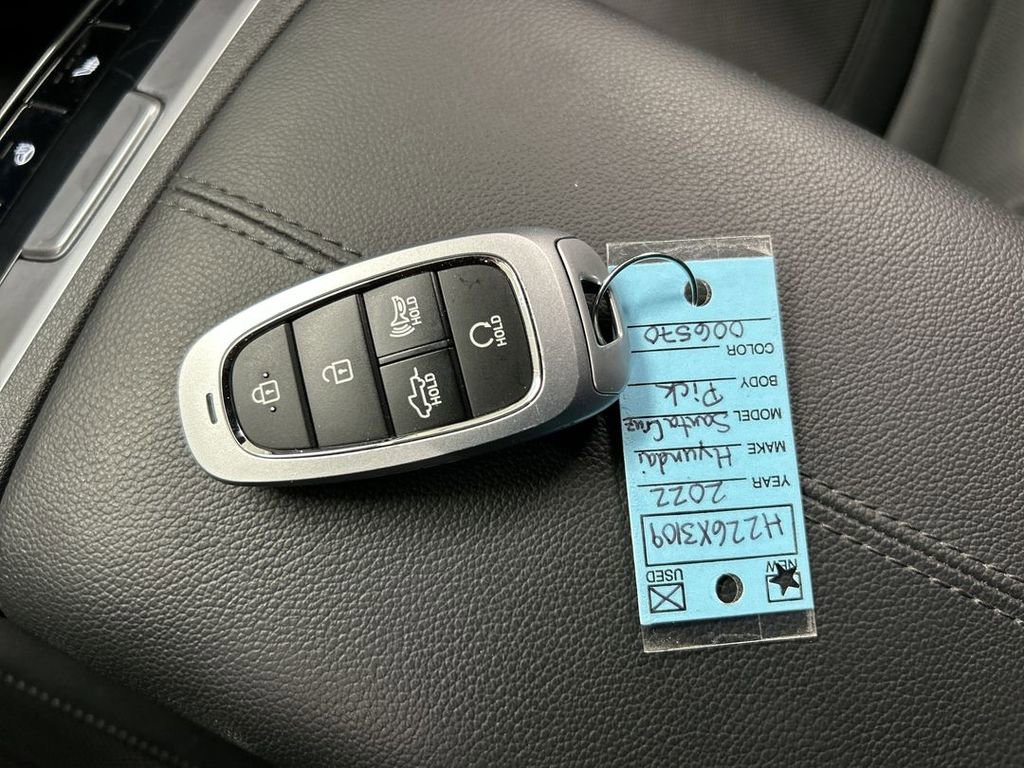 Used 2022 Hyundai Santa Cruz Limited w/ Cargo Package AWD/4WD image 12