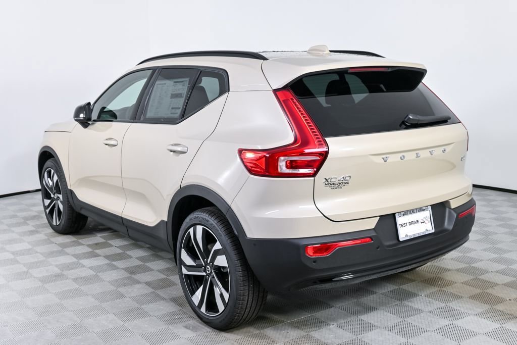New 2026 Volvo XC40 B4 Plus w/ Protection Package Premier FWD image 3