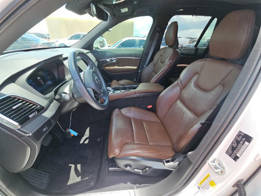 Used 2024 Volvo XC90 B6 Ultimate w/ Protection Package Premier AWD/4WD image 8
