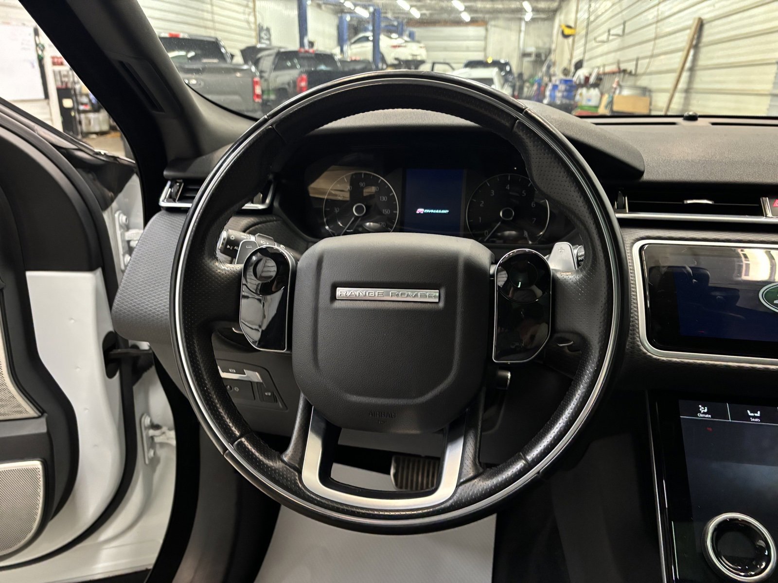 Used 2020 Land Rover Range Rover Velar R-Dynamic S image 13