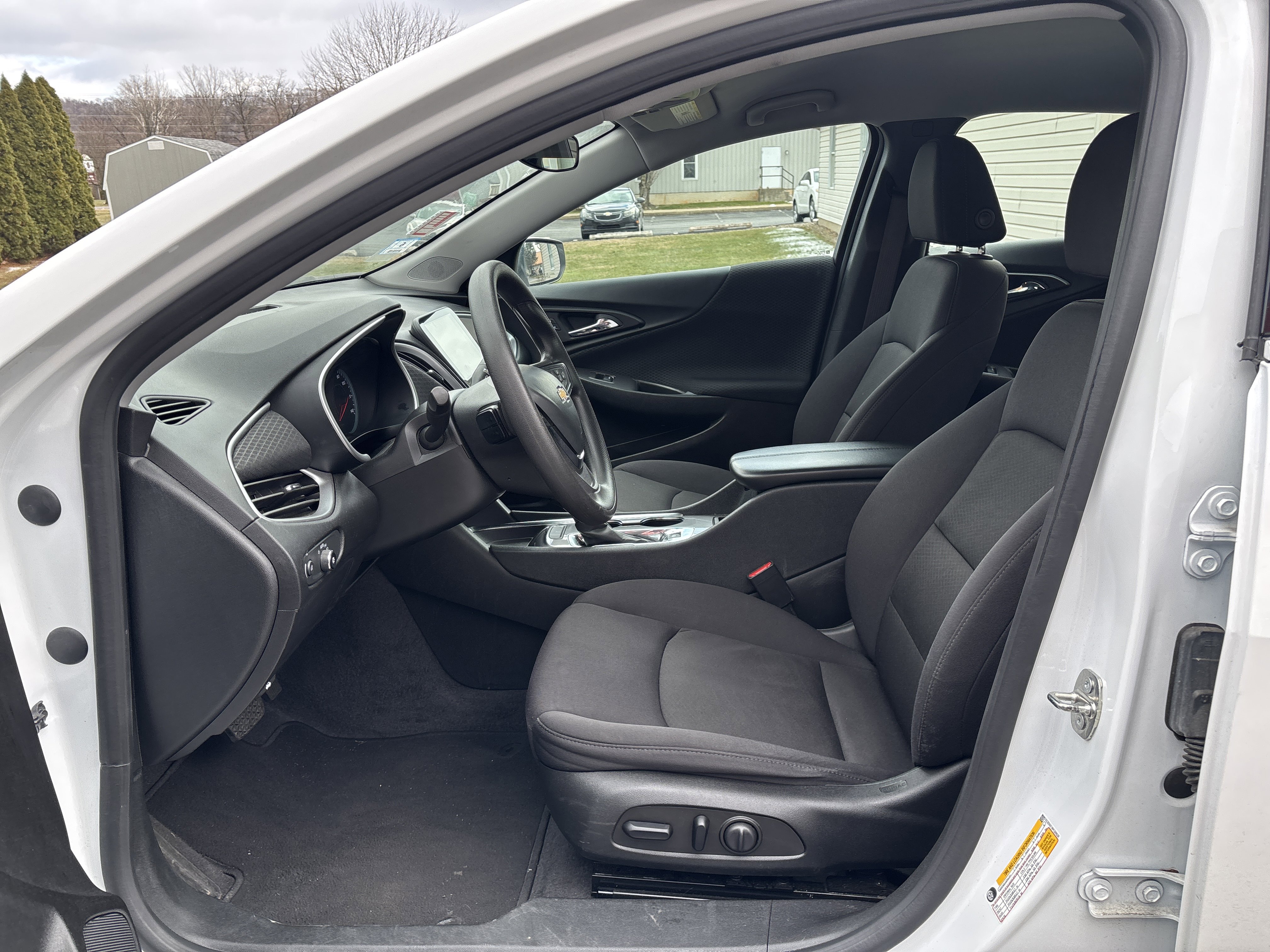 Used 2023 Chevrolet Malibu LT image 13