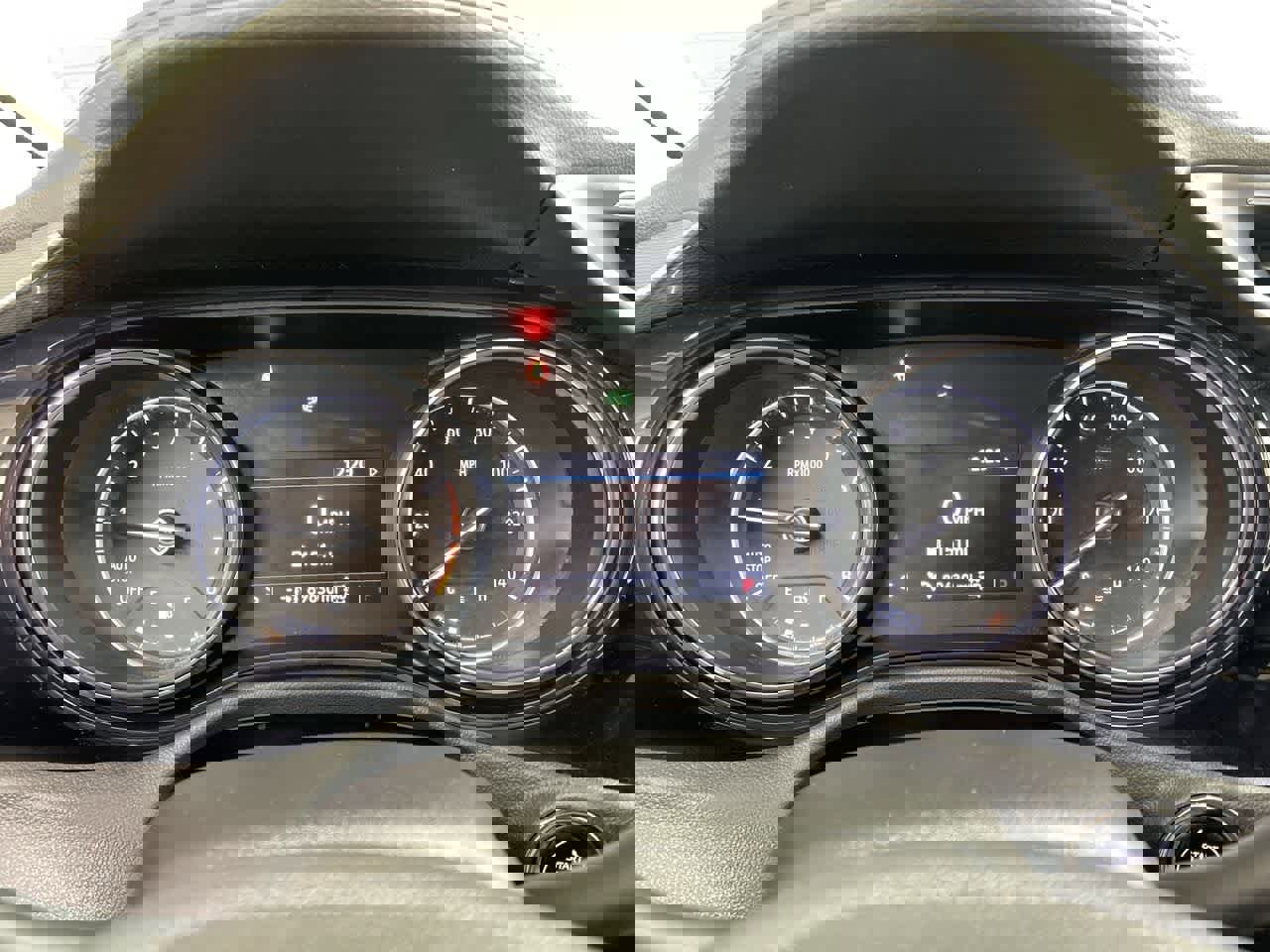 Used 2022 Buick Encore GX Select w/ Experience Buick Package image 28