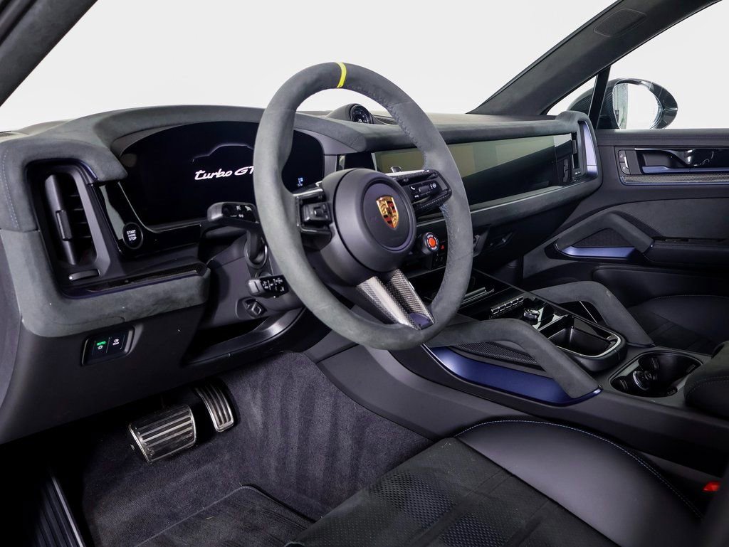 New 2025 Porsche Cayenne Turbo GT image 4