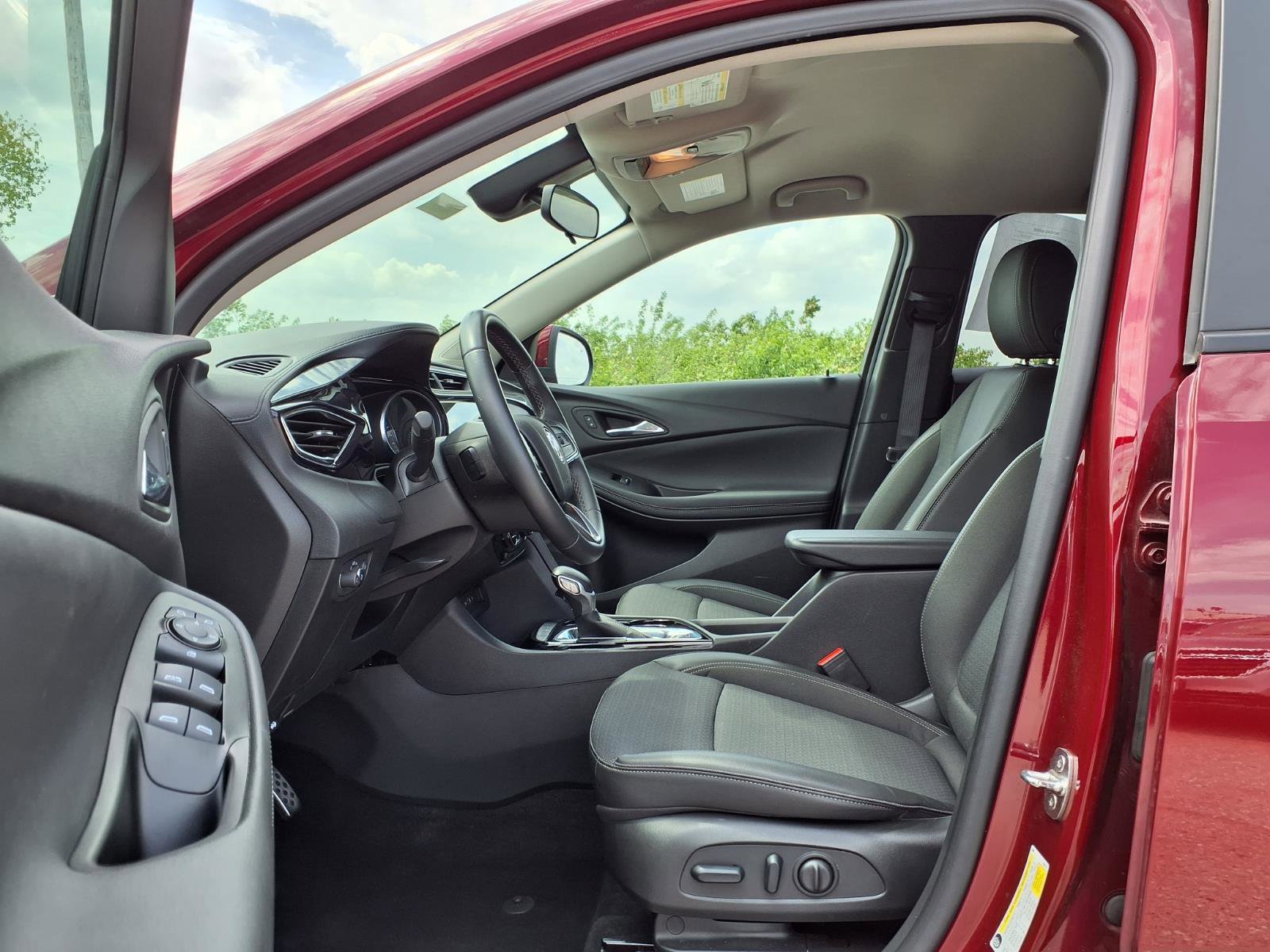 Used 2023 Buick Encore GX Select w/ Sport Touring Package image 27