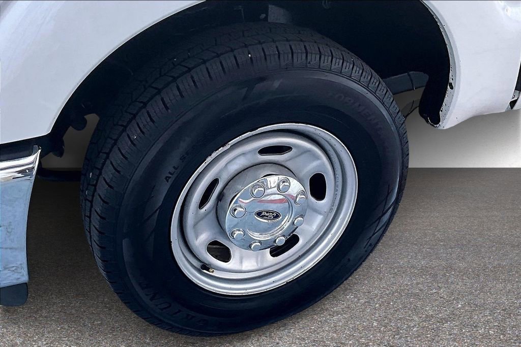 Used 2014 Ford F250 XL w/ Power Equipment Group image 26