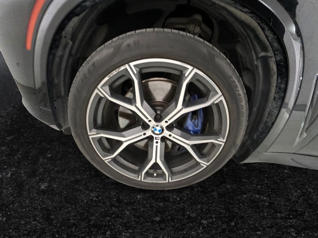 Used 2019 BMW X5 xDrive50i w/ M Sport Package AWD/4WD image 27