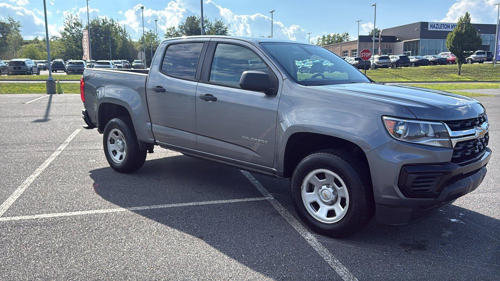 Used 2021 Chevrolet Colorado W/T w/ WT Convenience Package AWD/4WD image 2