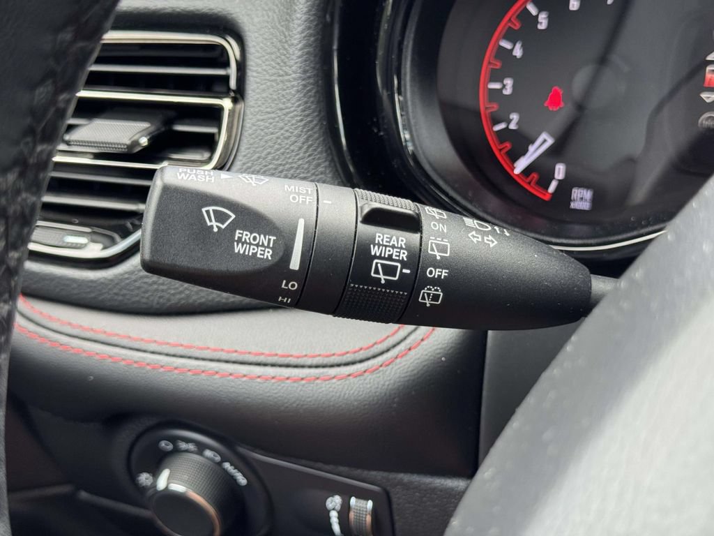 Used 2025 Dodge Durango GT AWD/4WD image 26
