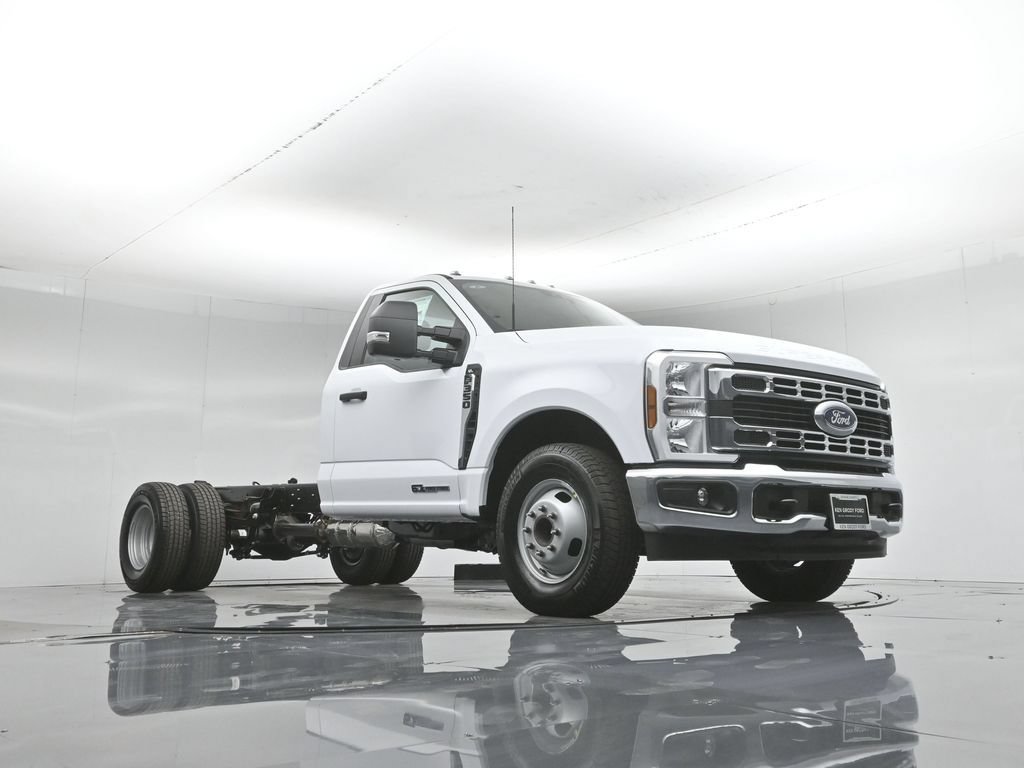New 2026 Ford F350 XL w/ XL Chrome Package RWD image 38