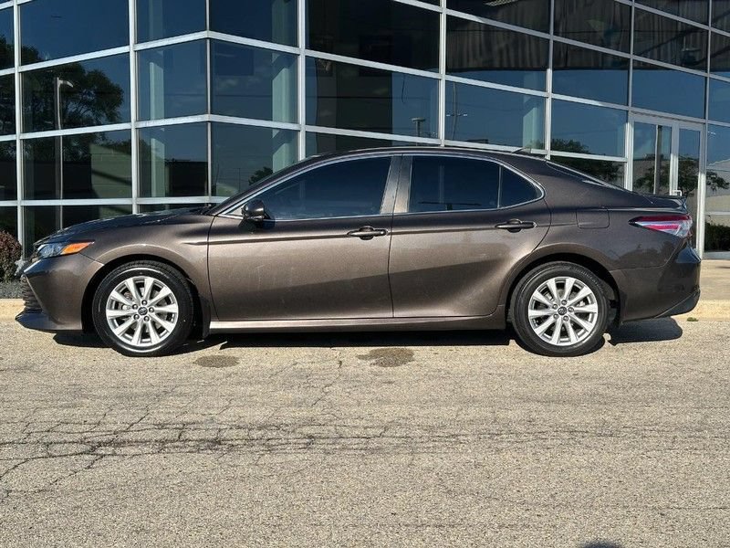 Used 2019 Toyota Camry LE w/ Convenience Package FWD image 7