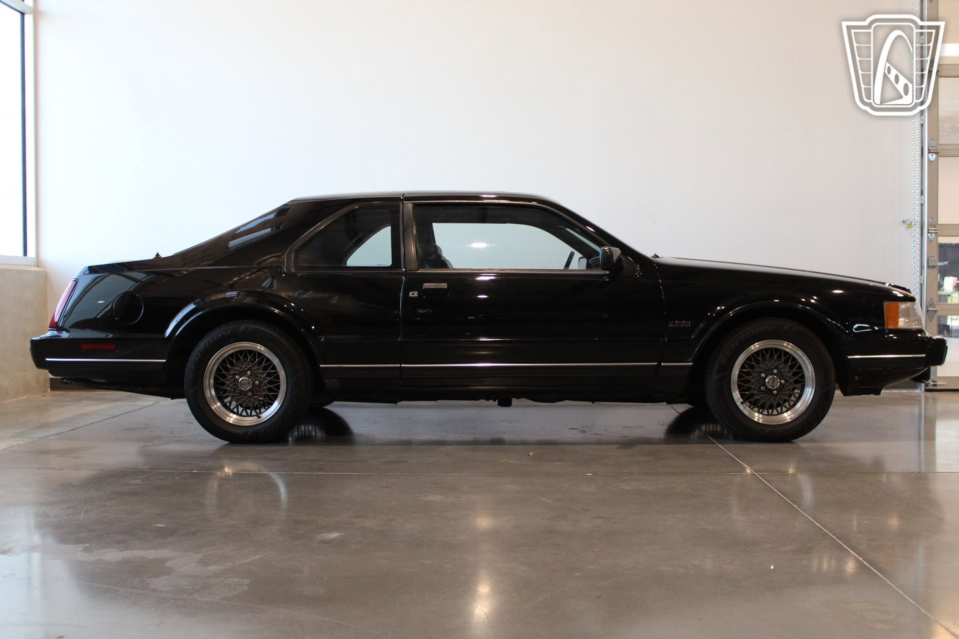 Used 1991 Lincoln Mark VII LSC image 16
