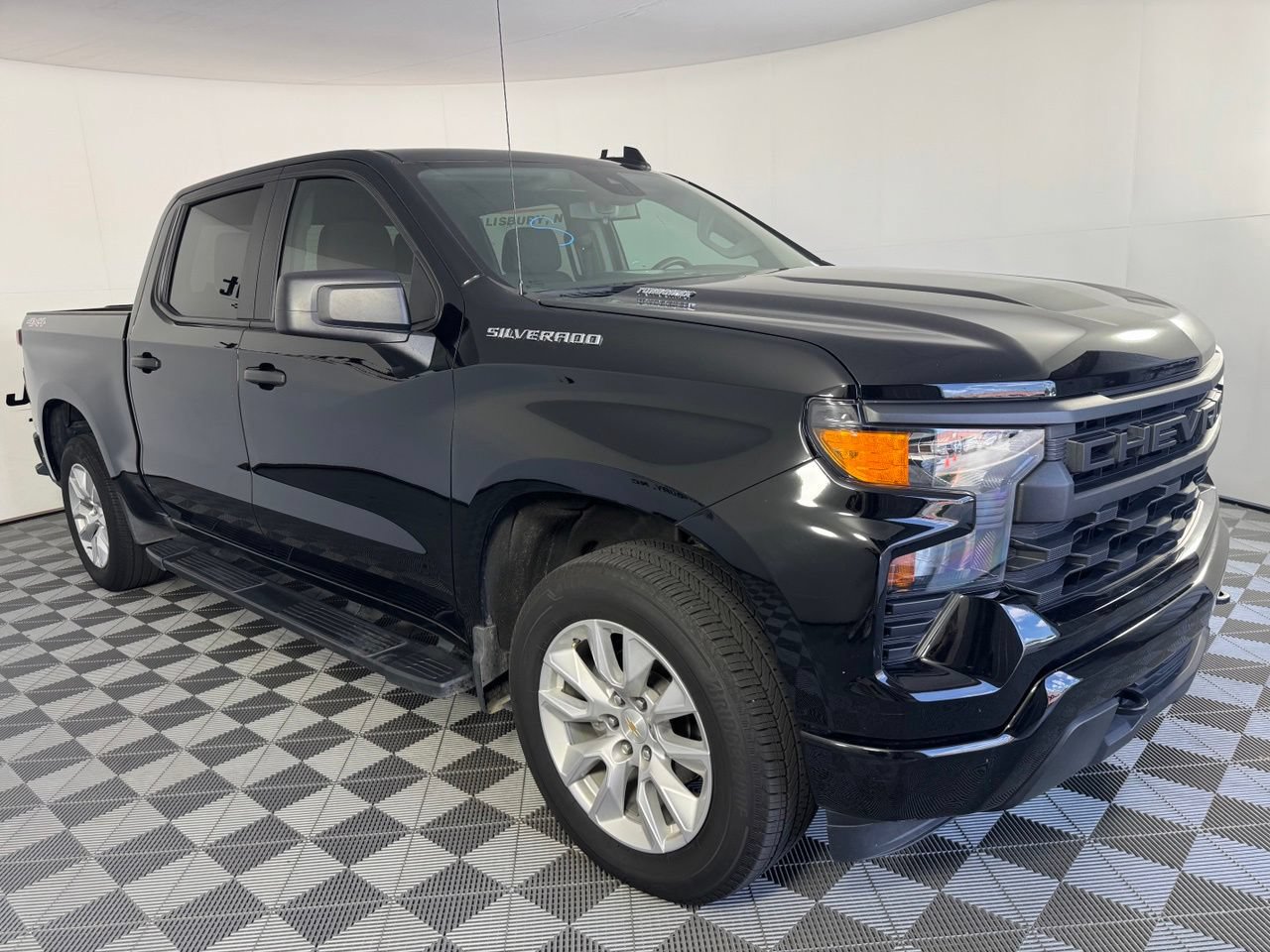 Used 2025 Chevrolet Silverado 1500 Custom AWD/4WD image 5