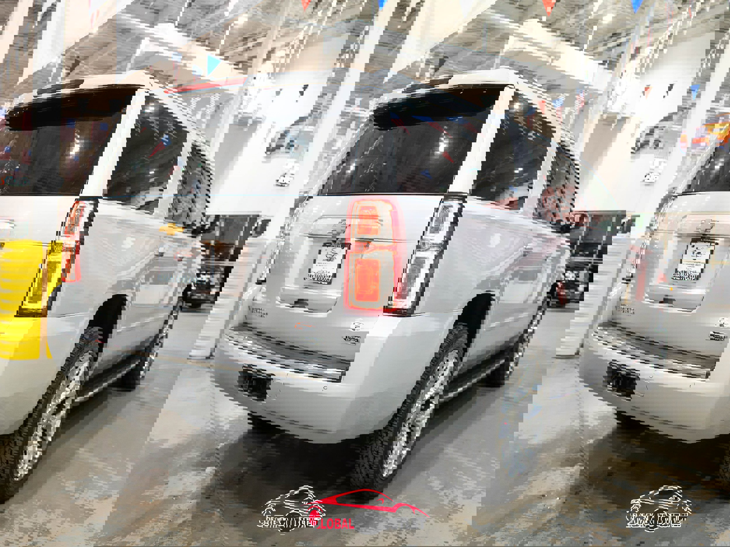 Used 2017 Chevrolet Suburban Premier image 7