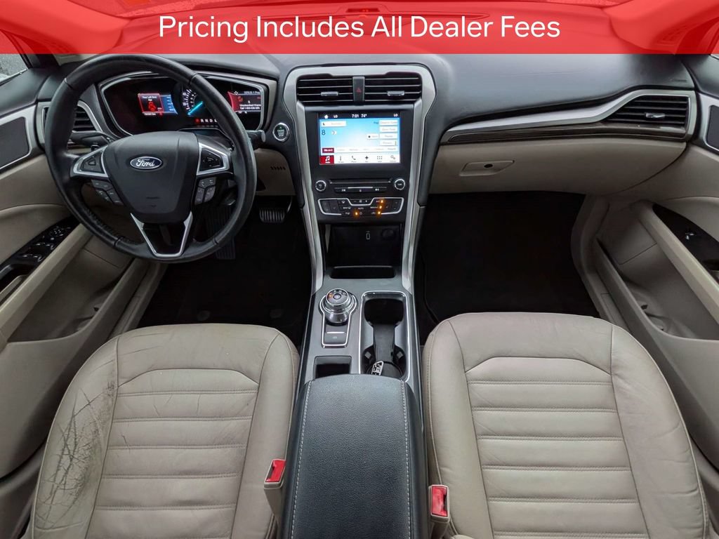 Used 2017 Ford Fusion SE w/ Fusion SE Technology Package FWD image 14