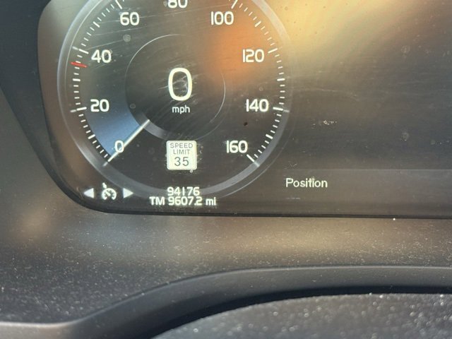 Used 2019 Volvo S60 T6 R-Design image 7