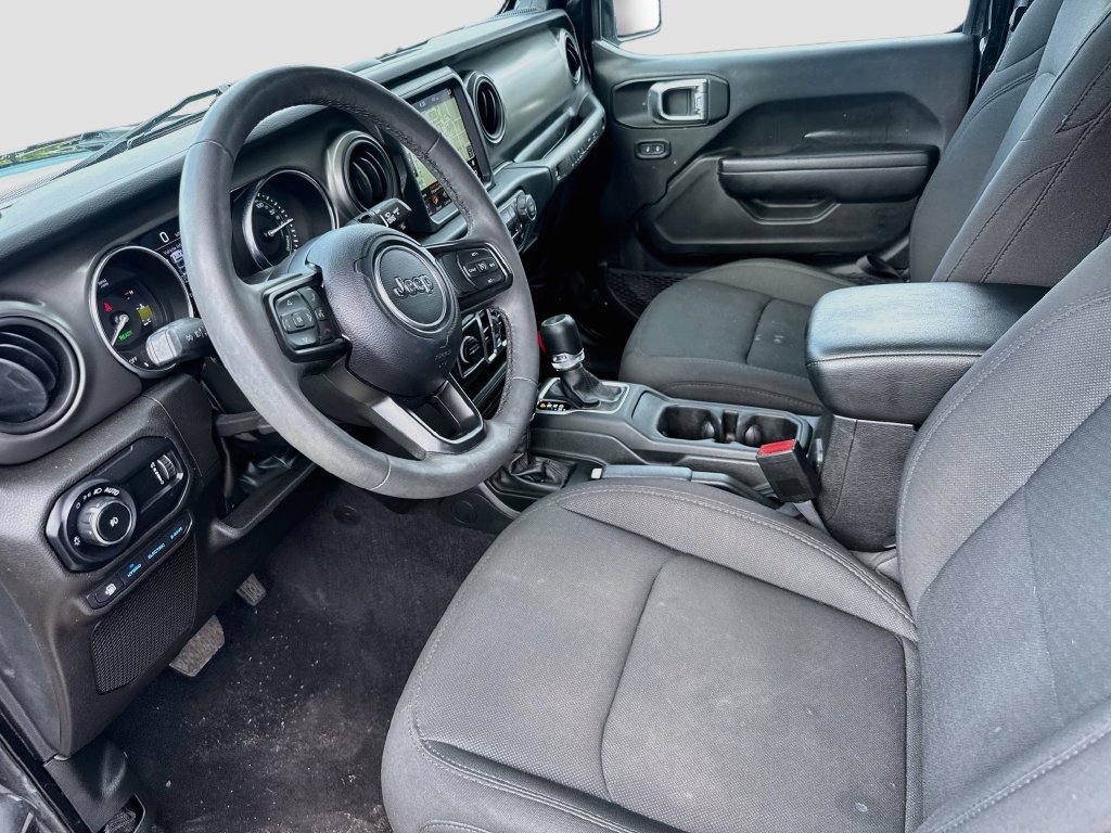 Certified 2023 Jeep Wrangler Unlimited w/ Sun & Screen Package AWD/4WD image 25