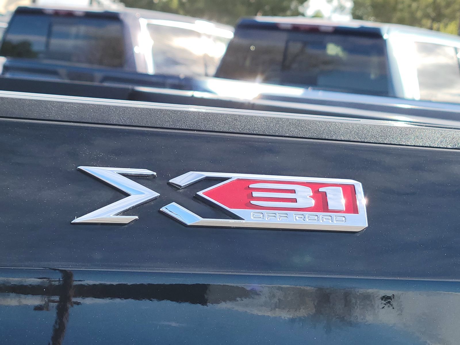 Used 2025 GMC Sierra 1500 Elevation w/ Preferred Package image 14