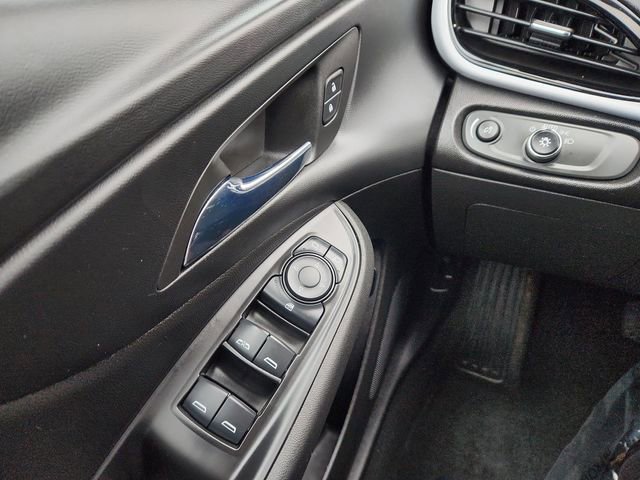 Used 2017 Chevrolet Volt LT w/ Comfort Package image 35