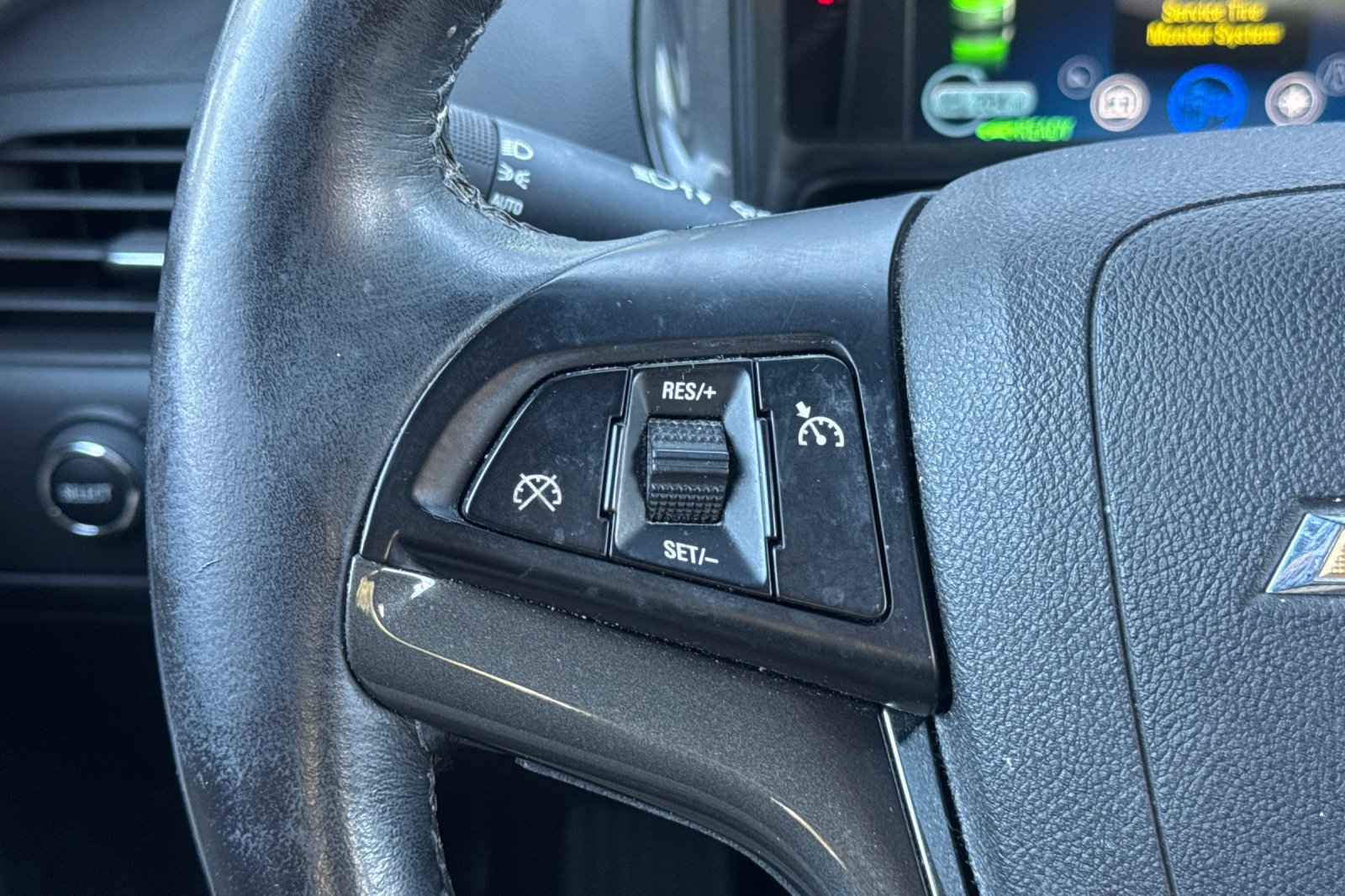 Used 2015 Chevrolet Volt Premium w/ Premium Trim Package FWD image 36