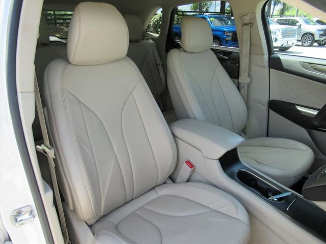 Used 2018 Lincoln MKC Reserve image 8