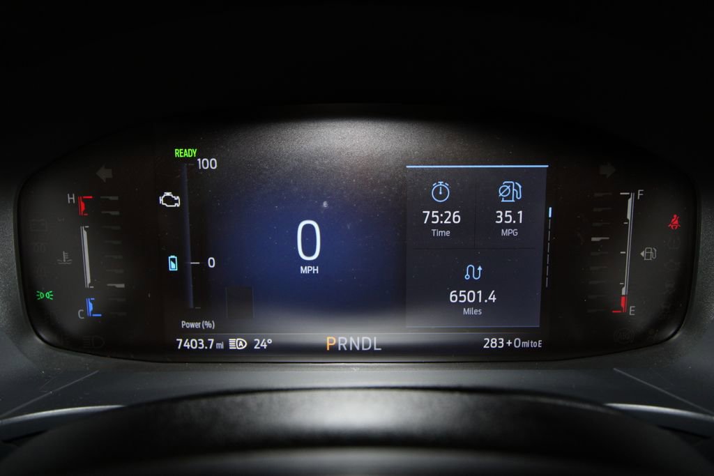 Used 2025 Ford Escape SE image 10