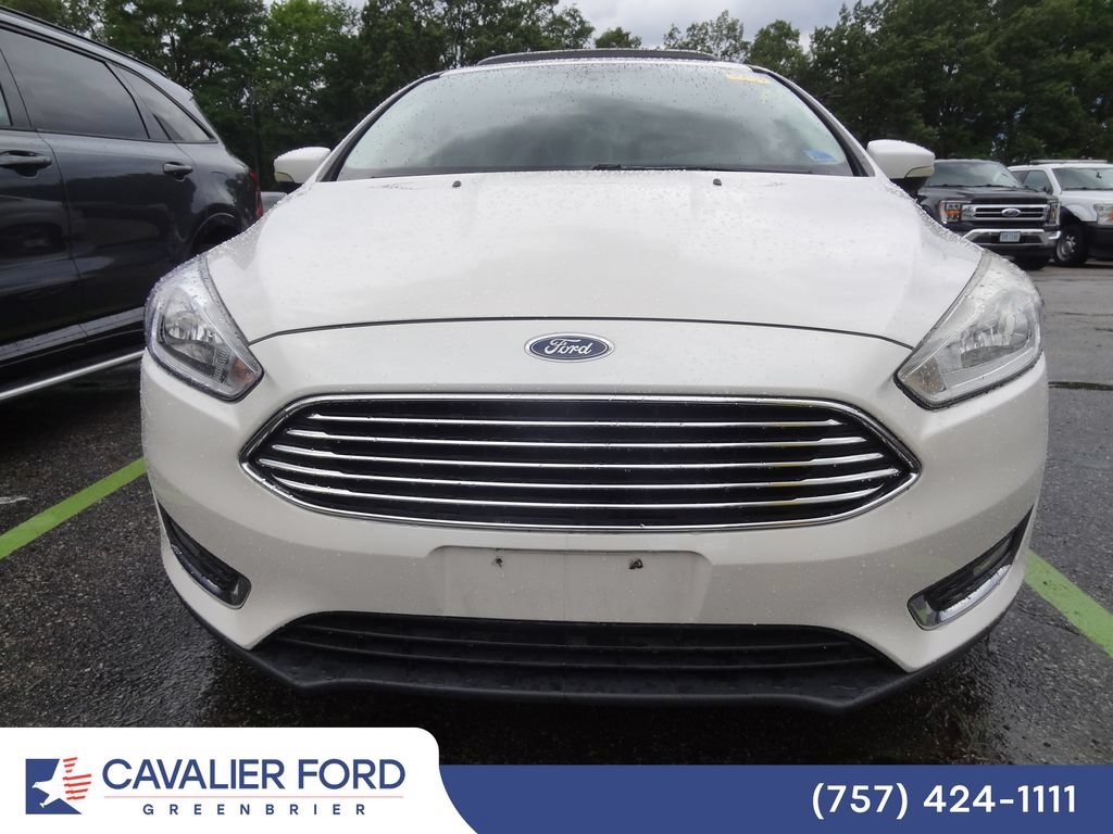 Used 2015 Ford Focus Titanium w/ Titanium Cold Weather Package FWD image 2