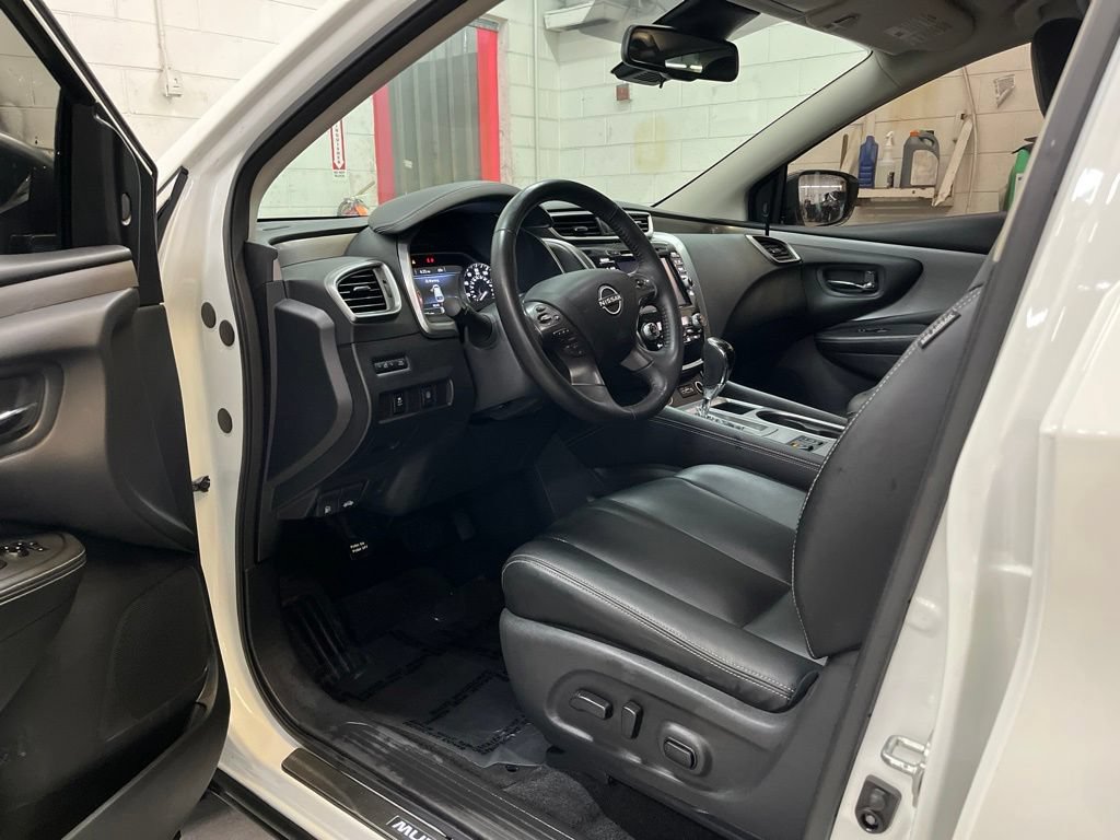 Used 2023 Nissan Murano SV w/ SV Midnight Edition Package AWD/4WD image 11