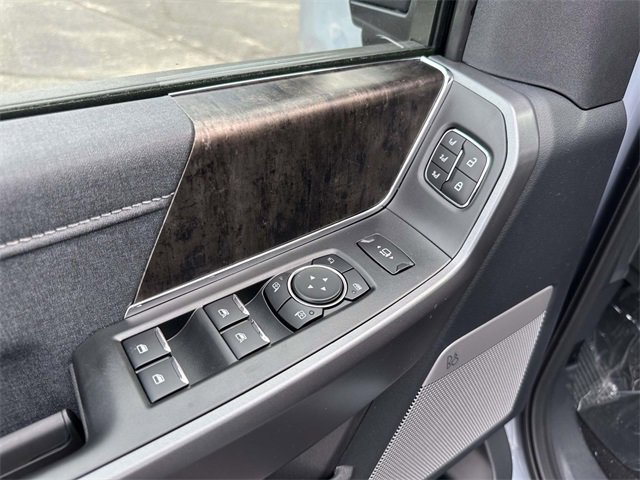 New 2026 Ford F350 Lariat w/ FX4 Off-Road Package image 16