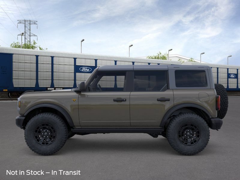New 2026 Ford Bronco Badlands w/ Sasquatch Package AWD/4WD image 3