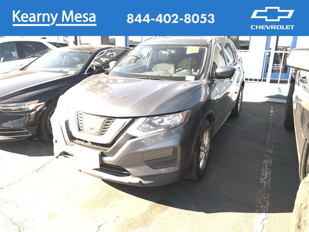 Used 2017 Nissan Rogue SV w/ Sun & Sound Touring Package image 1