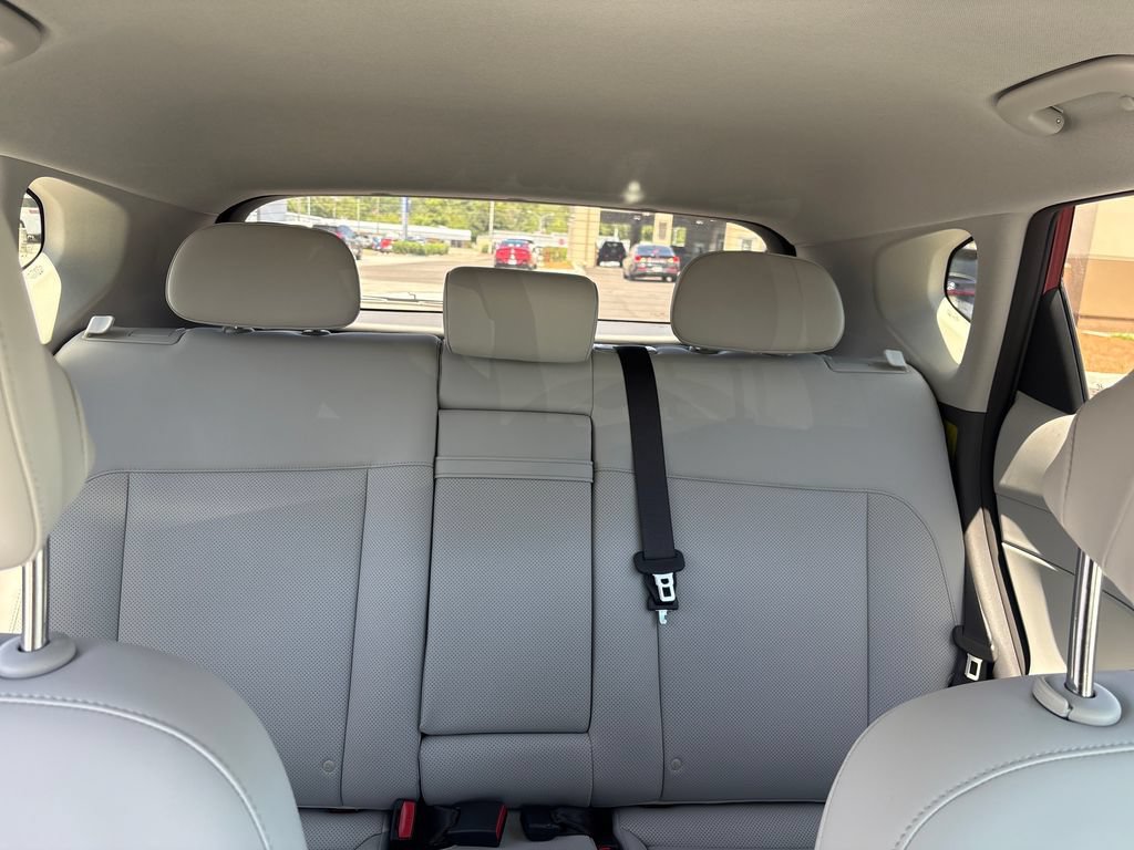 New 2026 Hyundai Kona SEL Premium FWD image 11