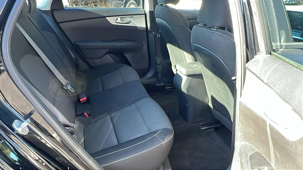 Used 2023 Kia Forte LXS image 13