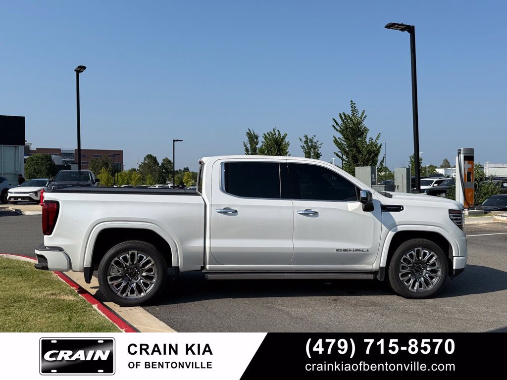 Used 2023 GMC Sierra 1500 Denali Ultimate AWD/4WD image 8