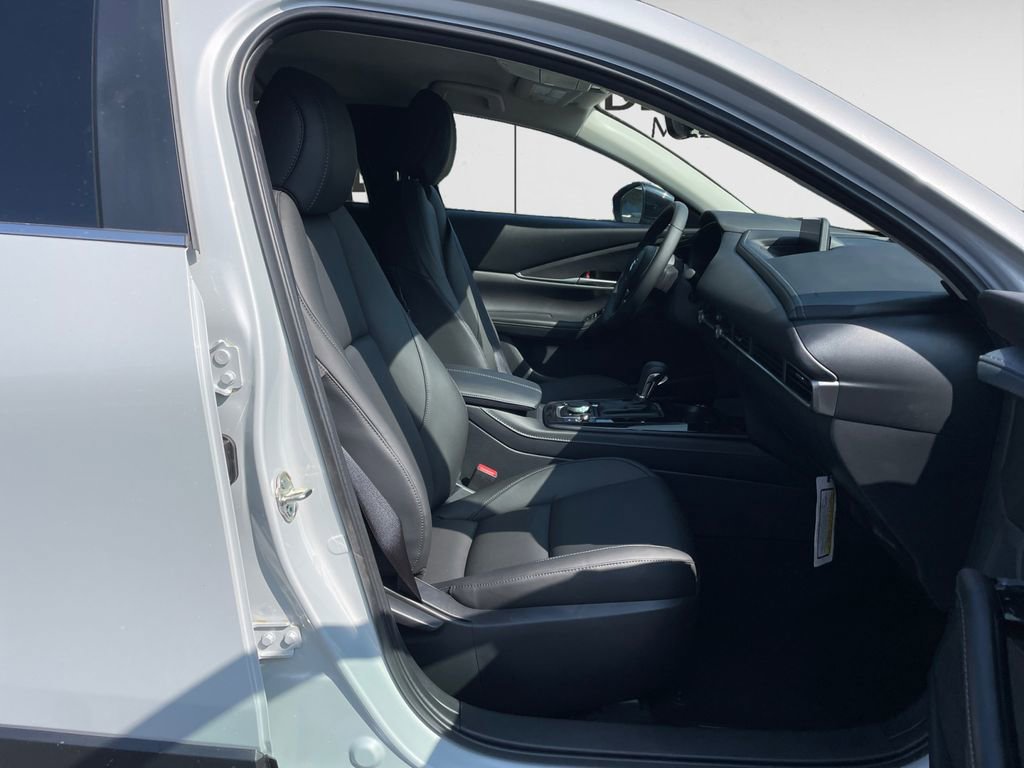 New 2025 MAZDA CX-30 AWD 2.5 S w/ Select Sport Pkg image 15