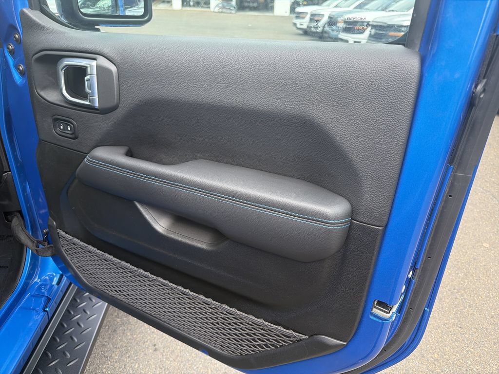 Used 2021 Jeep Wrangler Unlimited Rubicon 4xe w/ Steel Bumper Group AWD/4WD image 15