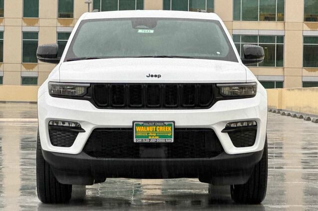 New 2025 Jeep Grand Cherokee Limited image 6