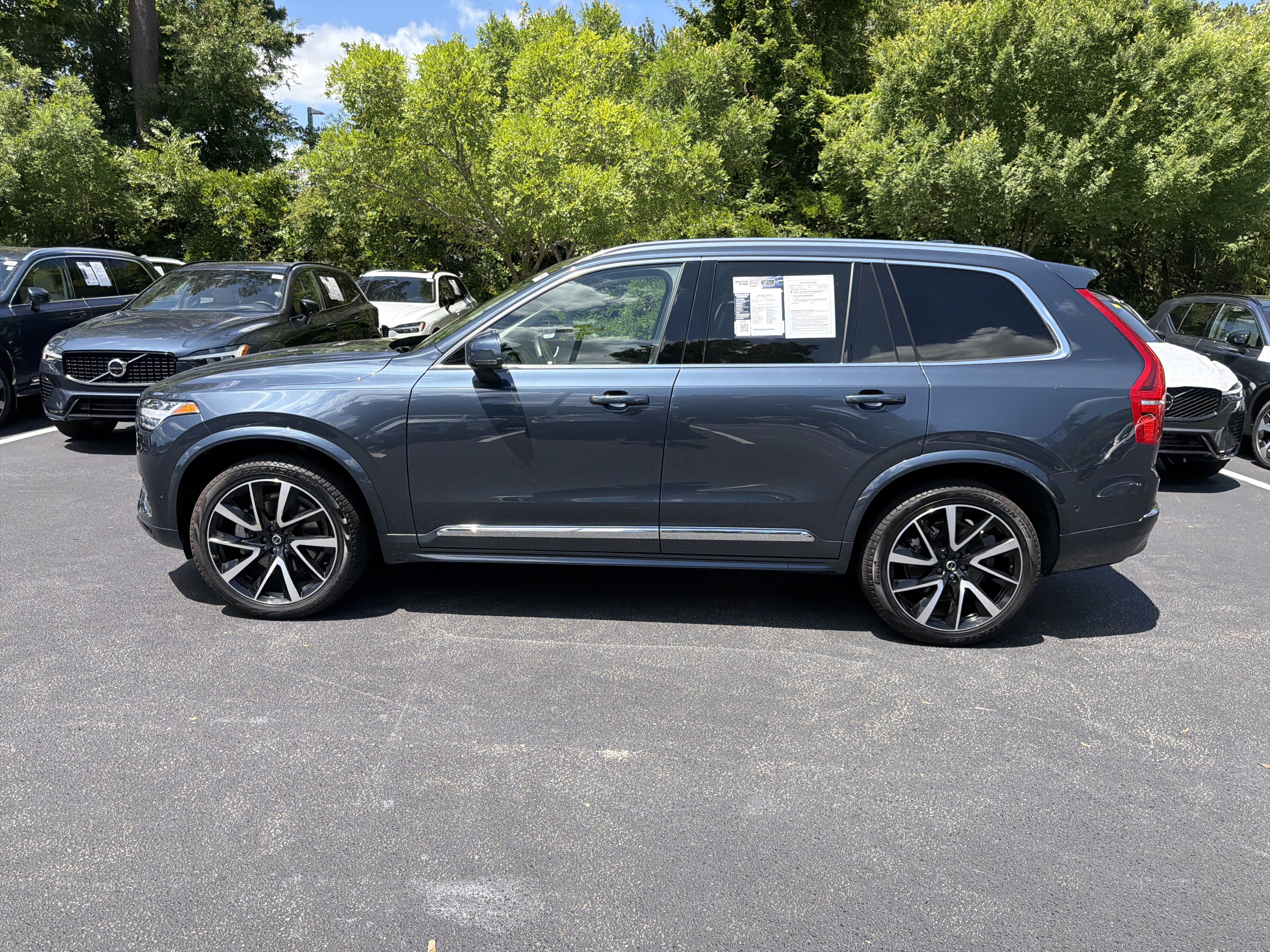Certified 2025 Volvo XC90 B5 Plus w/ Protection Package Premier AWD/4WD image 44